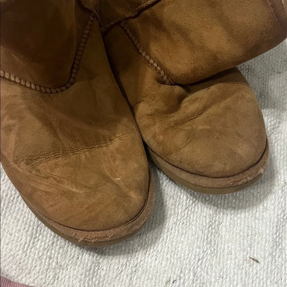 UGG Kids Boots in Brown and Cream